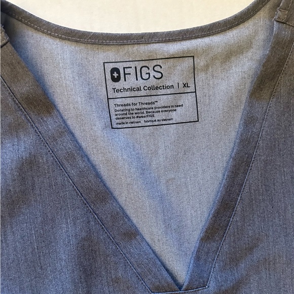 Figs Gray Technical Collection V-Neck Short Sleeve Scrub Top classic fitSz-XL Z6 - Picture 9 of 12